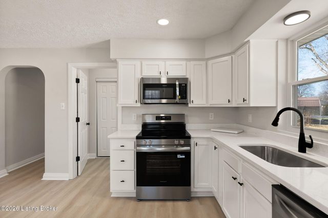 2617 Neblett Ave, Louisville, KY 40216