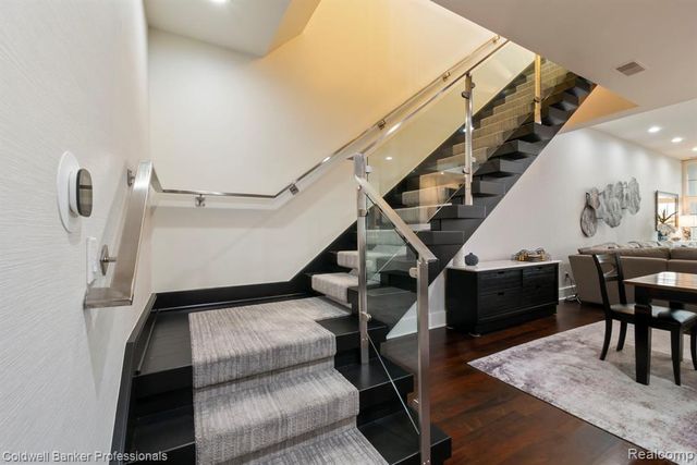 801 W Ann Arbor Trail 306, Plymouth, MI 48170