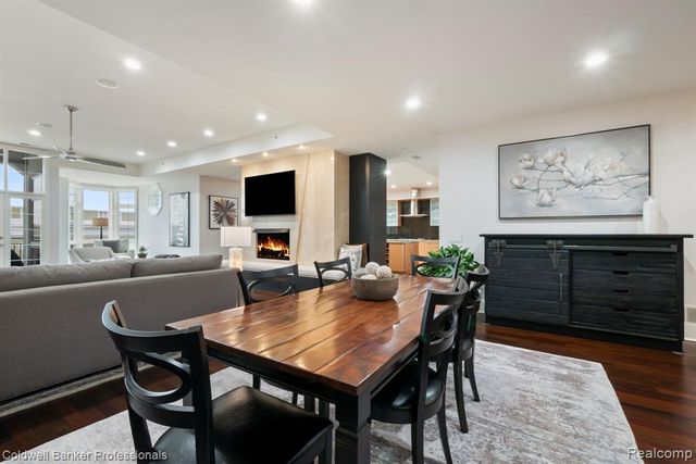 801 W Ann Arbor Trail 306, Plymouth, MI 48170