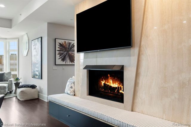 801 W Ann Arbor Trail 306, Plymouth, MI 48170