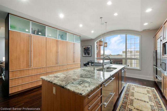 801 W Ann Arbor Trail 306, Plymouth, MI 48170