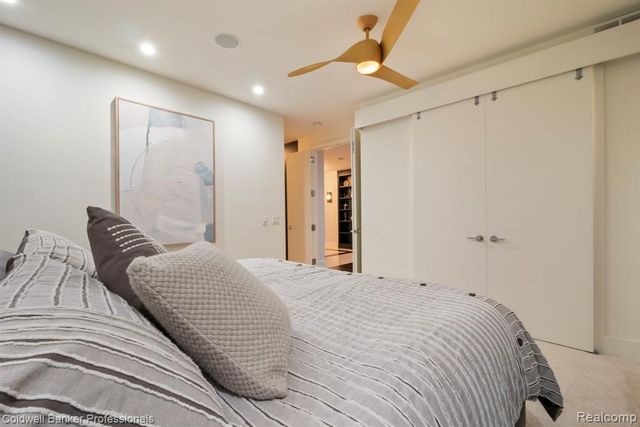 801 W Ann Arbor Trail 306, Plymouth, MI 48170