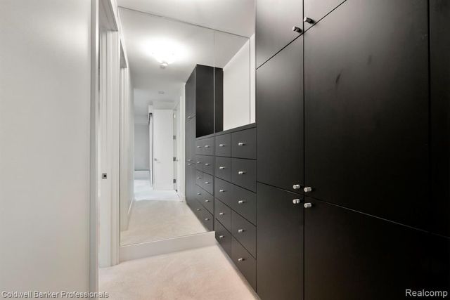 801 W Ann Arbor Trail 306, Plymouth, MI 48170