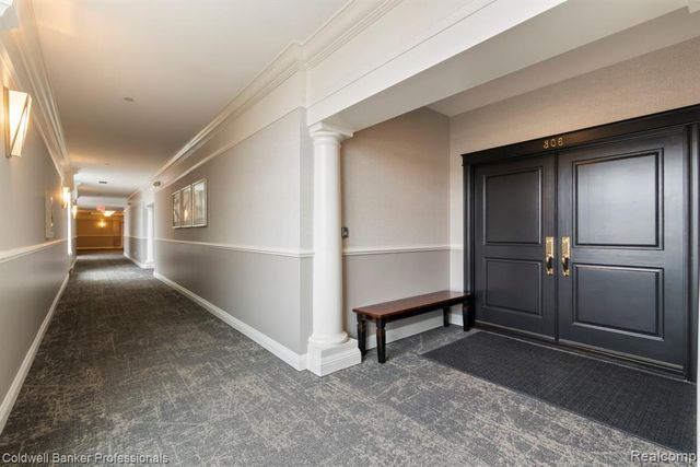 801 W Ann Arbor Trail 306, Plymouth, MI 48170