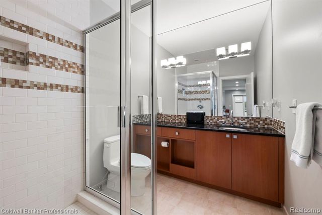 801 W Ann Arbor Trail 306, Plymouth, MI 48170