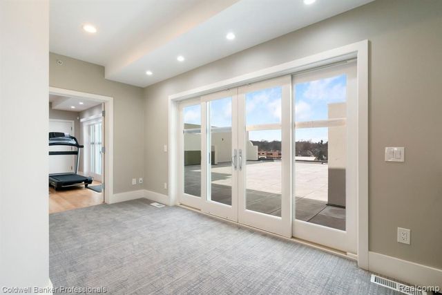 801 W Ann Arbor Trail 306, Plymouth, MI 48170