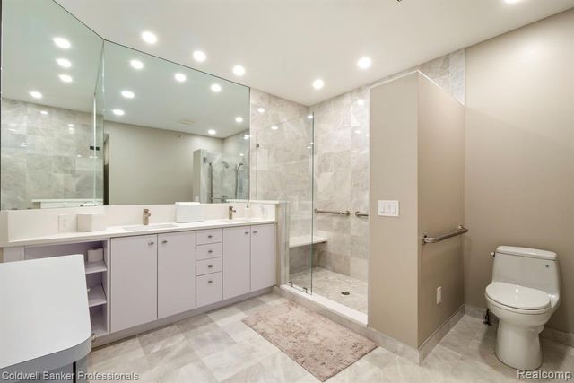 801 W Ann Arbor Trail 306, Plymouth, MI 48170