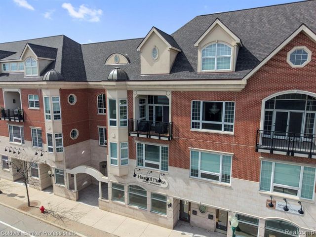 801 W Ann Arbor Trail 306, Plymouth, MI 48170