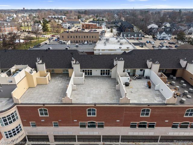 801 W Ann Arbor Trail 306, Plymouth, MI 48170