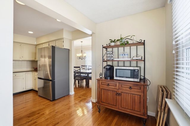 1278 Amol Lane, Columbus, OH 43235