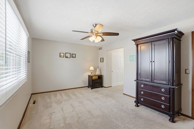 1278 Amol Lane, Columbus, OH 43235