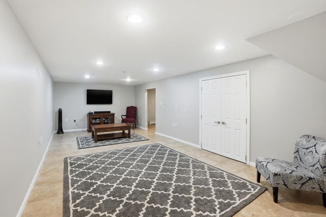 1278 Amol Lane, Columbus, OH 43235