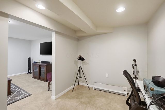 1278 Amol Lane, Columbus, OH 43235