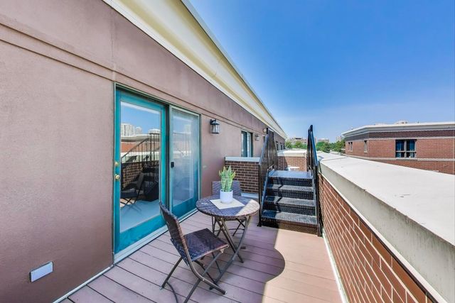 1219 N Sedgwick Street, Chicago, IL 60610