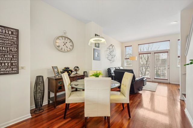 1219 N Sedgwick Street, Chicago, IL 60610