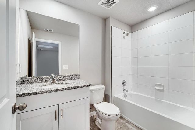 5748 SE Edgewater Circle, Stuart, FL 34997