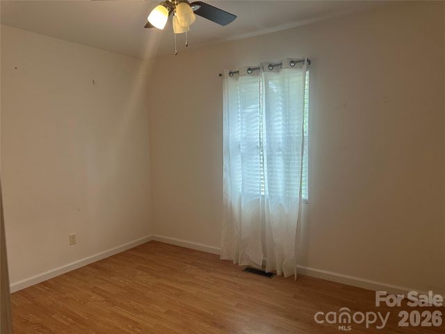 6 Kendrick Court, Flat Rock, NC 28731