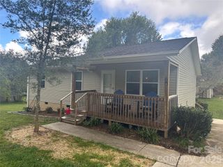 6 Kendrick Court, Flat Rock, NC 28731