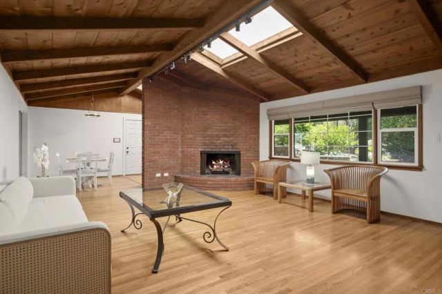 386 13th Street, Del Mar, CA 92014