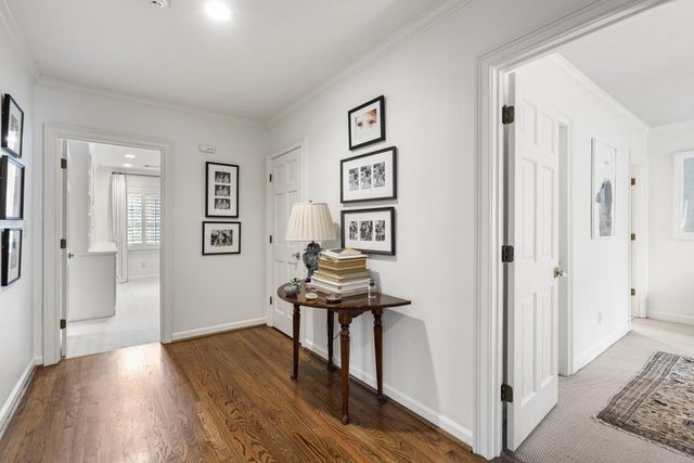 9 Nacoochee Place NW, Atlanta, GA 30305
