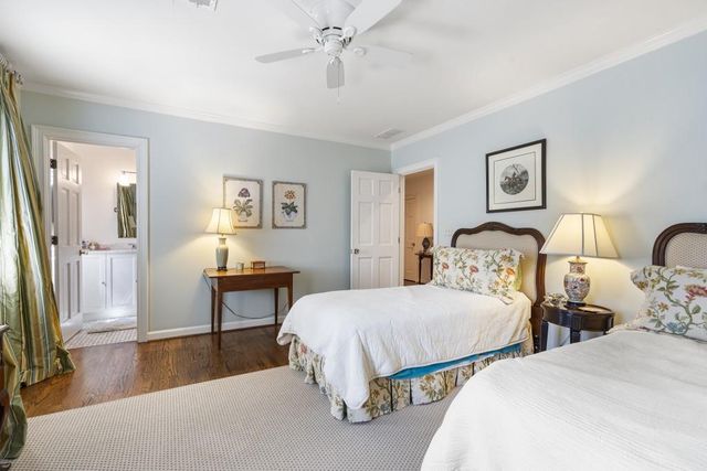 9 Nacoochee Place NW, Atlanta, GA 30305