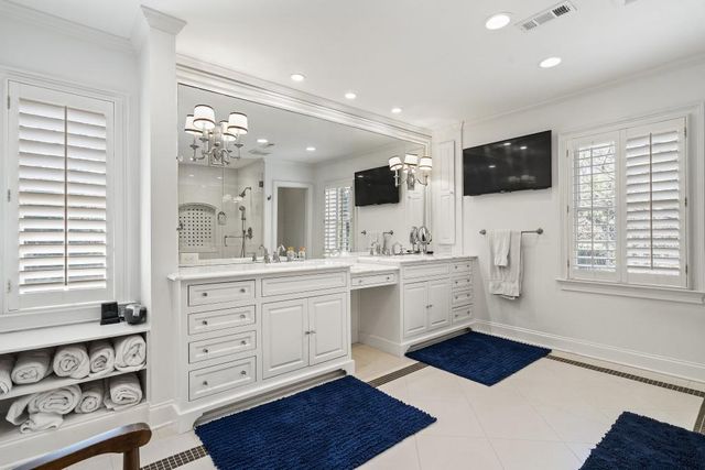 9 Nacoochee Place NW, Atlanta, GA 30305