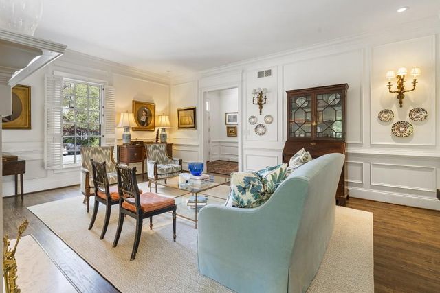 9 Nacoochee Place NW, Atlanta, GA 30305