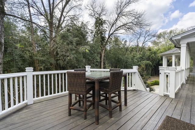 9 Nacoochee Place NW, Atlanta, GA 30305