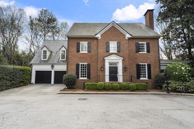 9 Nacoochee Place NW, Atlanta, GA 30305