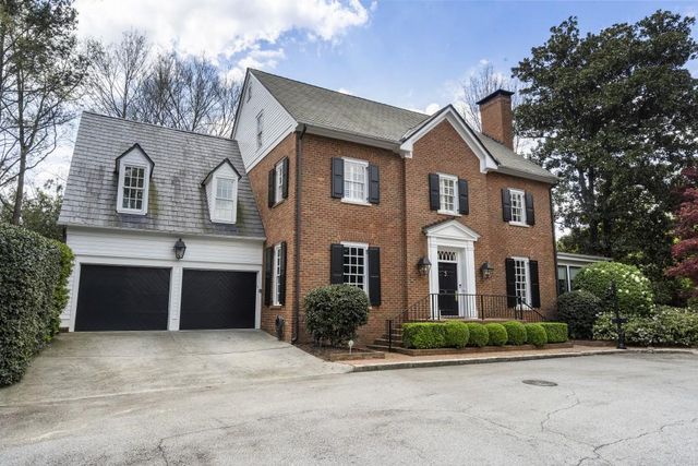 9 Nacoochee Place NW, Atlanta, GA 30305