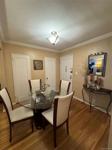 145 Smith D21, Freeport, NY 11520