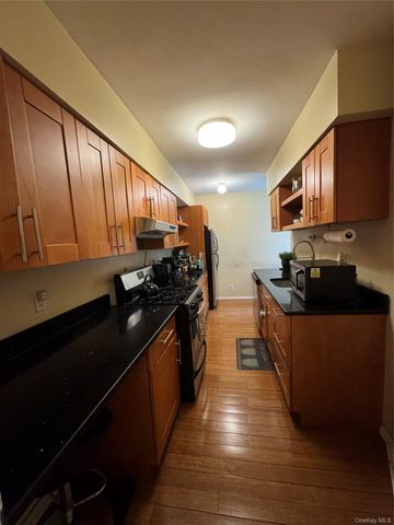 145 Smith D21, Freeport, NY 11520