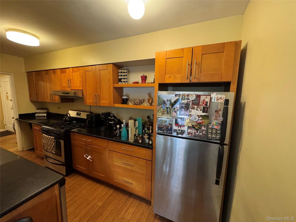 145 Smith D21, Freeport, NY 11520 — photo 5