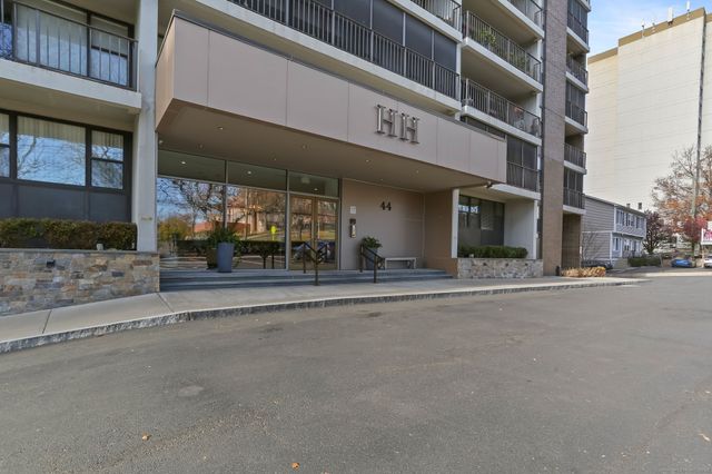 44 Strawberry Hill Avenue APT 1H, Stamford, CT 06902