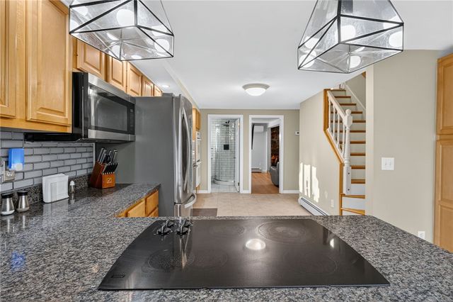 542 Main Street, Hopkinton, RI 02833