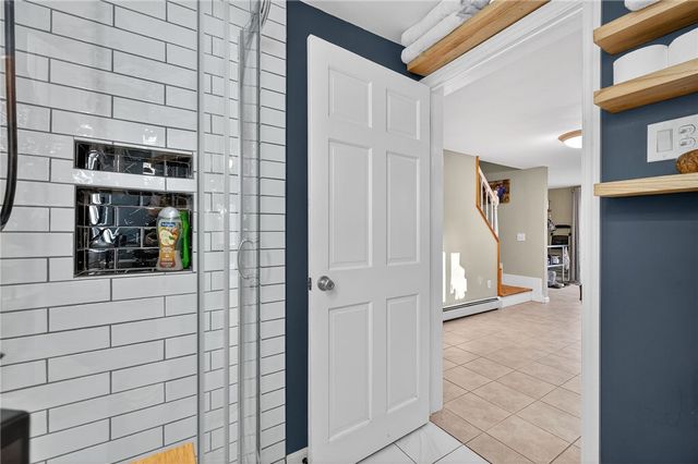 542 Main Street, Hopkinton, RI 02833