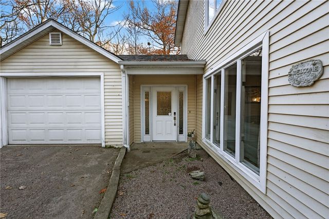 542 Main Street, Hopkinton, RI 02833