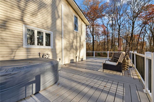 542 Main Street, Hopkinton, RI 02833