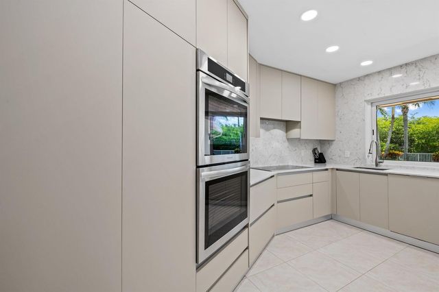 11937 Sandlake Drive, Boca Raton, FL 33428