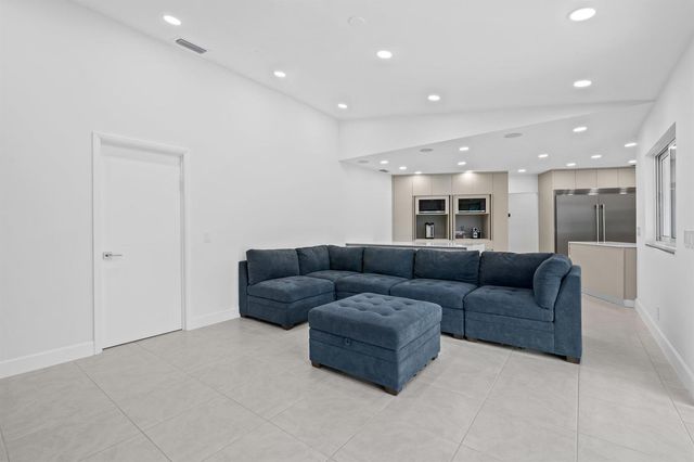 11937 Sandlake Drive, Boca Raton, FL 33428