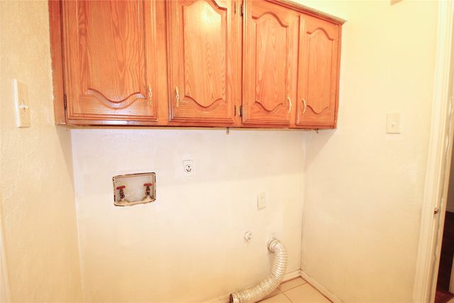 711 Dickey Drive, Euless, TX 76040