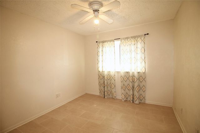 711 Dickey Drive, Euless, TX 76040