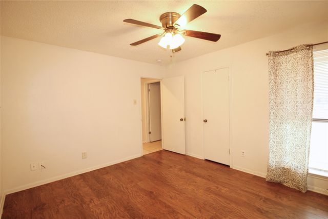 711 Dickey Drive, Euless, TX 76040