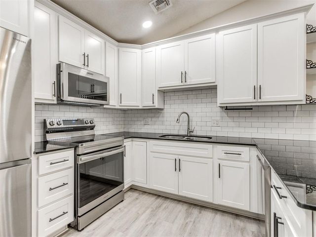 6813 NW 64th Terrace, Oklahoma City, OK 73132