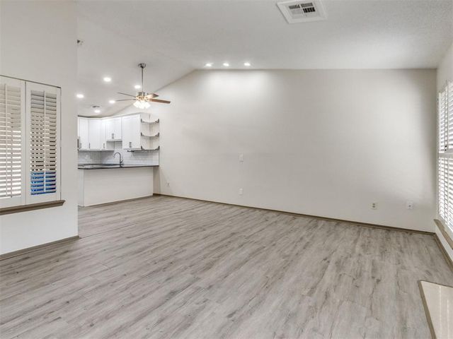 6813 NW 64th Terrace, Oklahoma City, OK 73132