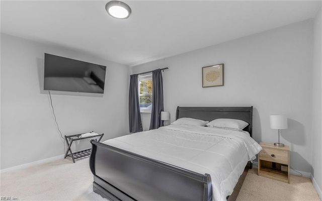 42 Banister DR, Hampton, VA 23666