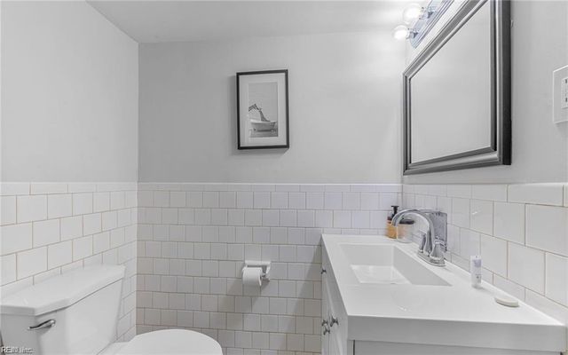 42 Banister DR, Hampton, VA 23666