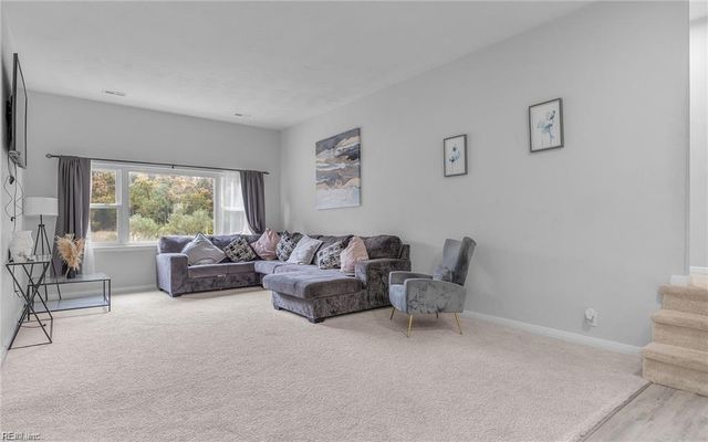 42 Banister DR, Hampton, VA 23666