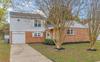 42 Banister DR, Hampton, VA 23666