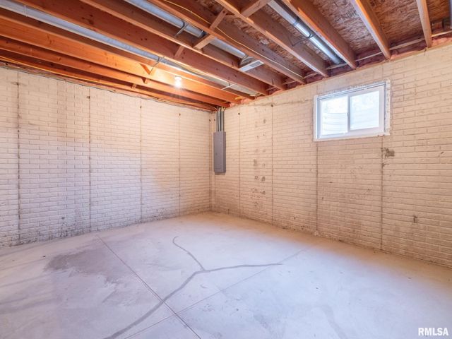 1602 INDIGO Drive, Morton, IL 61550